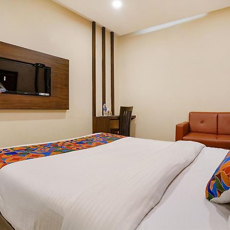Fabhotel Vertigo Suites - Nr Bkc Bombay Exterior foto