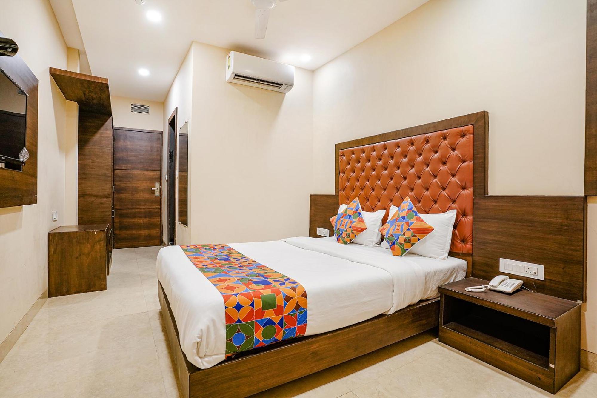 Fabhotel Vertigo Suites - Nr Bkc Bombay Exterior foto