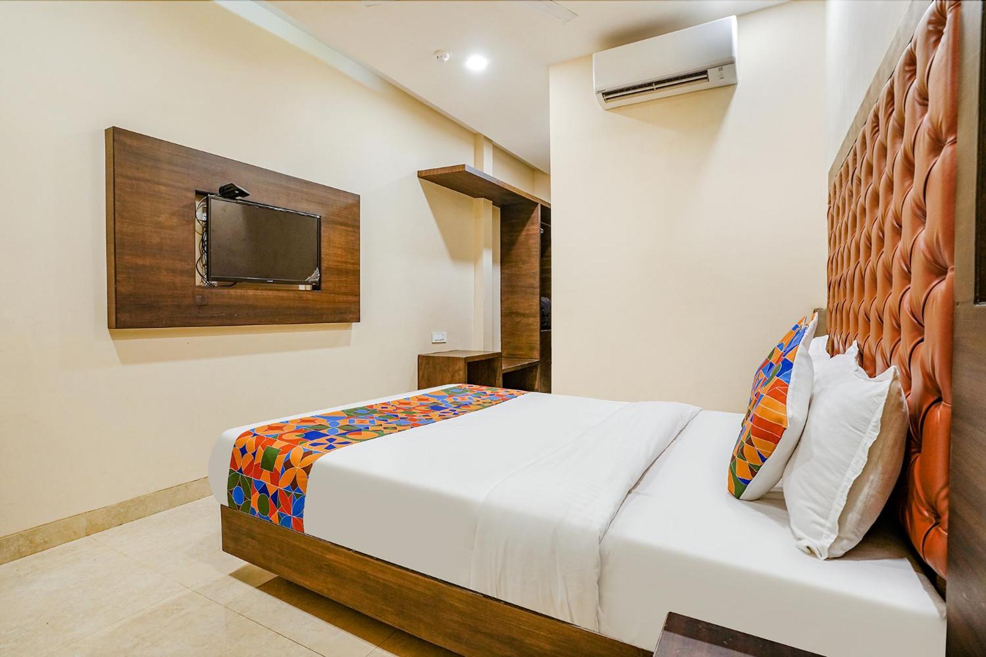 Fabhotel Vertigo Suites - Nr Bkc Bombay Exterior foto