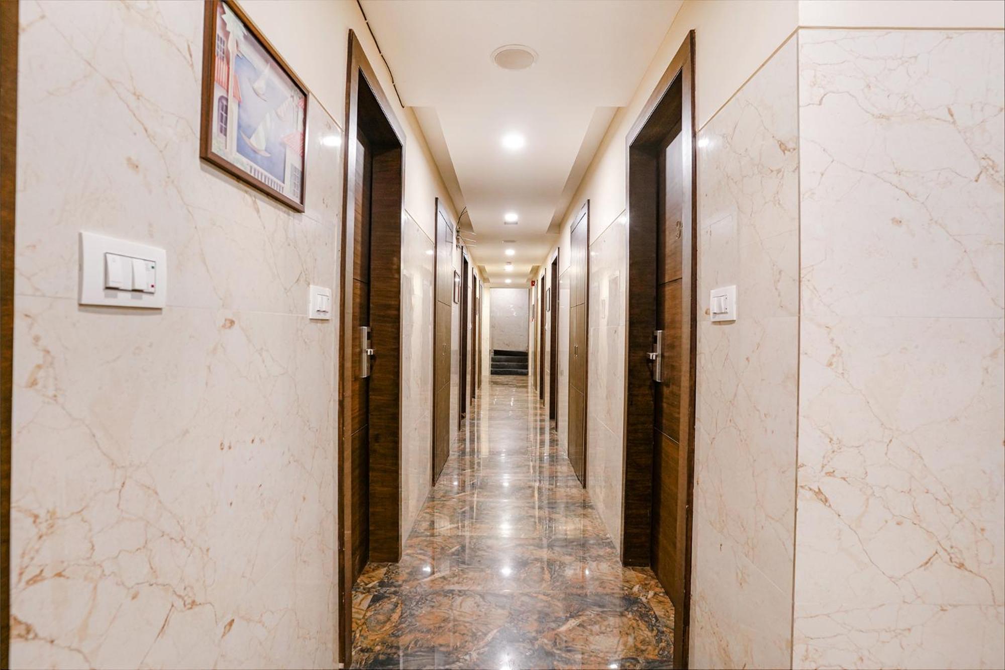 Fabhotel Vertigo Suites - Nr Bkc Bombay Exterior foto